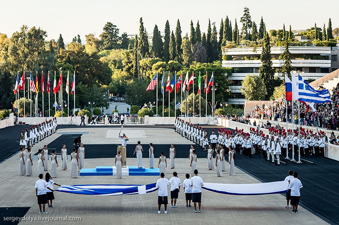 Путь Олимпийского огня из Греции в Москву Путь Олимпийского огня из Греции в Москву