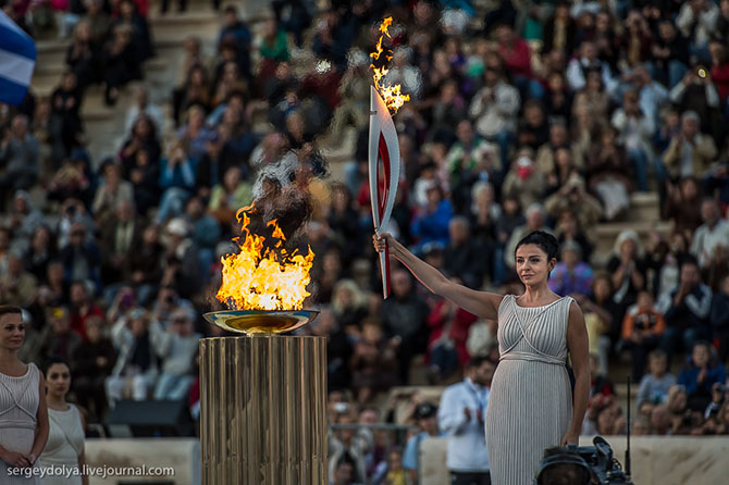 Путь Олимпийского огня из Греции в Москву Путь Олимпийского огня из Греции в Москву