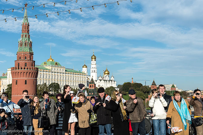 Путь Олимпийского огня из Греции в Москву Путь Олимпийского огня из Греции в Москву