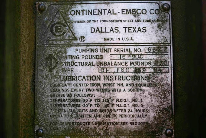 Экскурсия по Музею нефти во Франции (13 фото)