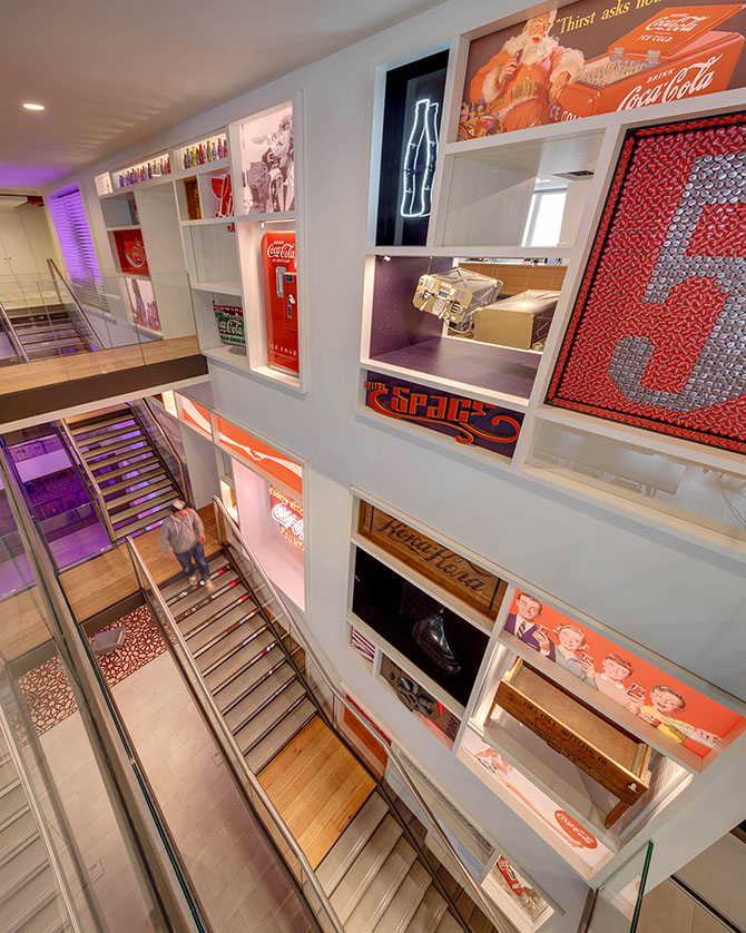 Жизнерадостный офис Coca-Cola в Лондоне (17 фото)