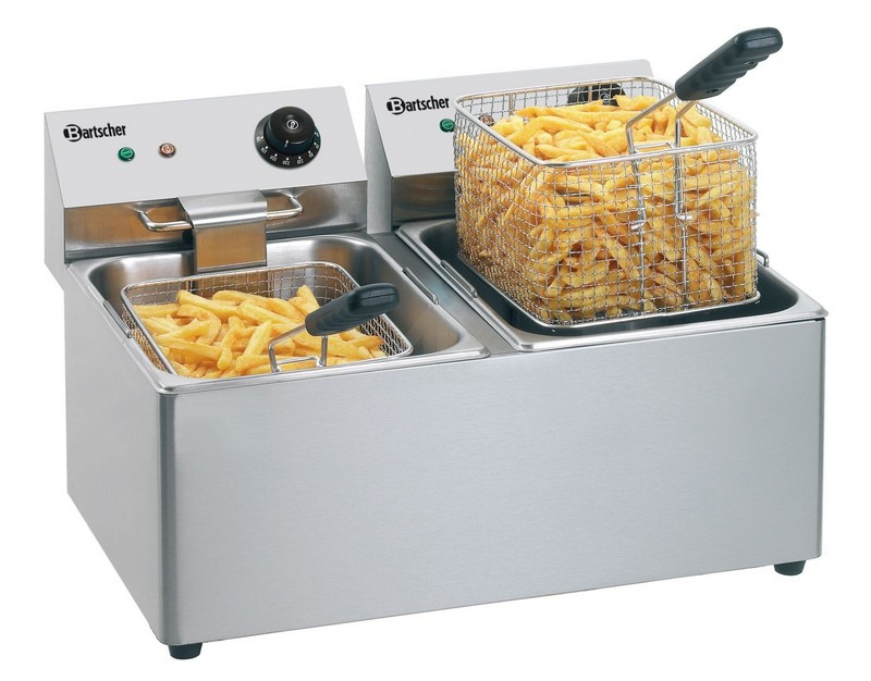 Сварил руку во фритюрнице (17 фото)