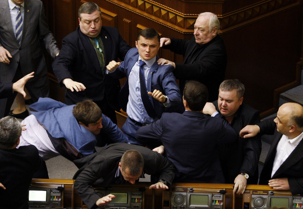 Бои в Верховной Раде Украины