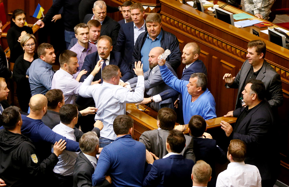 Бои в Верховной Раде Украины