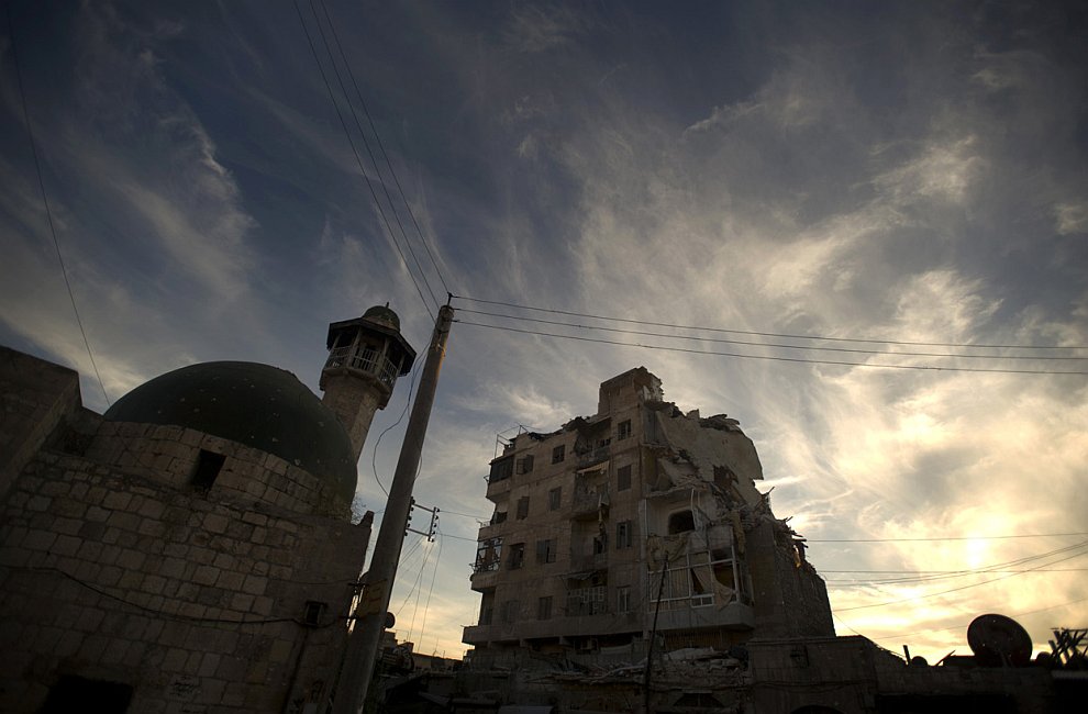 Руины города Алеппо в Сирии