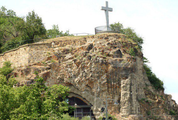 Удивительные и необычные туристические достопримечательности в Венгрии