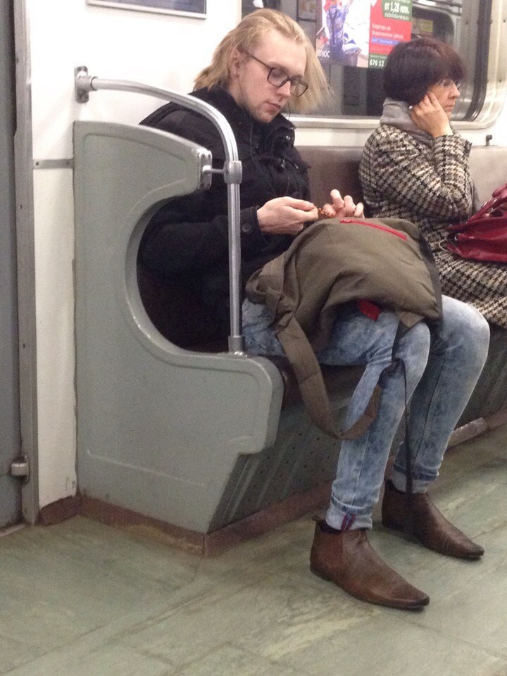 Модники из российского метрополитена