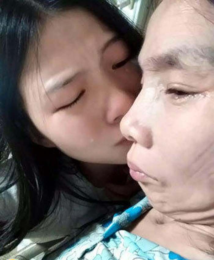 19-летняя китаянка выставила себя на продажу, чтобы спасти мать, больную раком