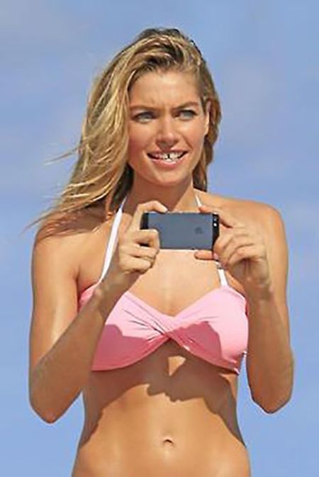 Девчонки в бикини