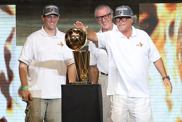 13 самых богатых владельцев спортивных клубов