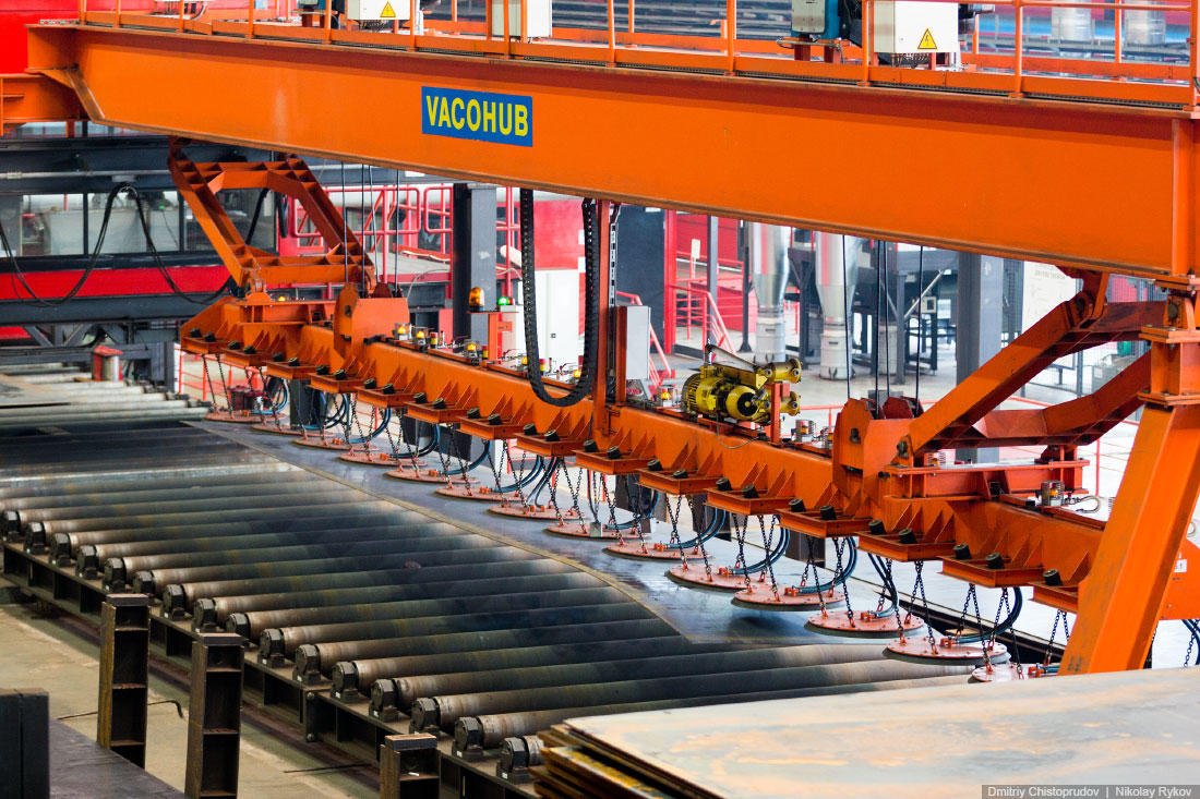 Высота 239. Трубоэлектросварочный цех Челябинского трубопрокатного завода