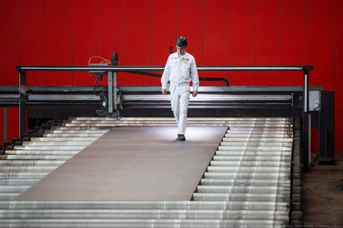 Высота 239. Трубоэлектросварочный цех Челябинского трубопрокатного завода