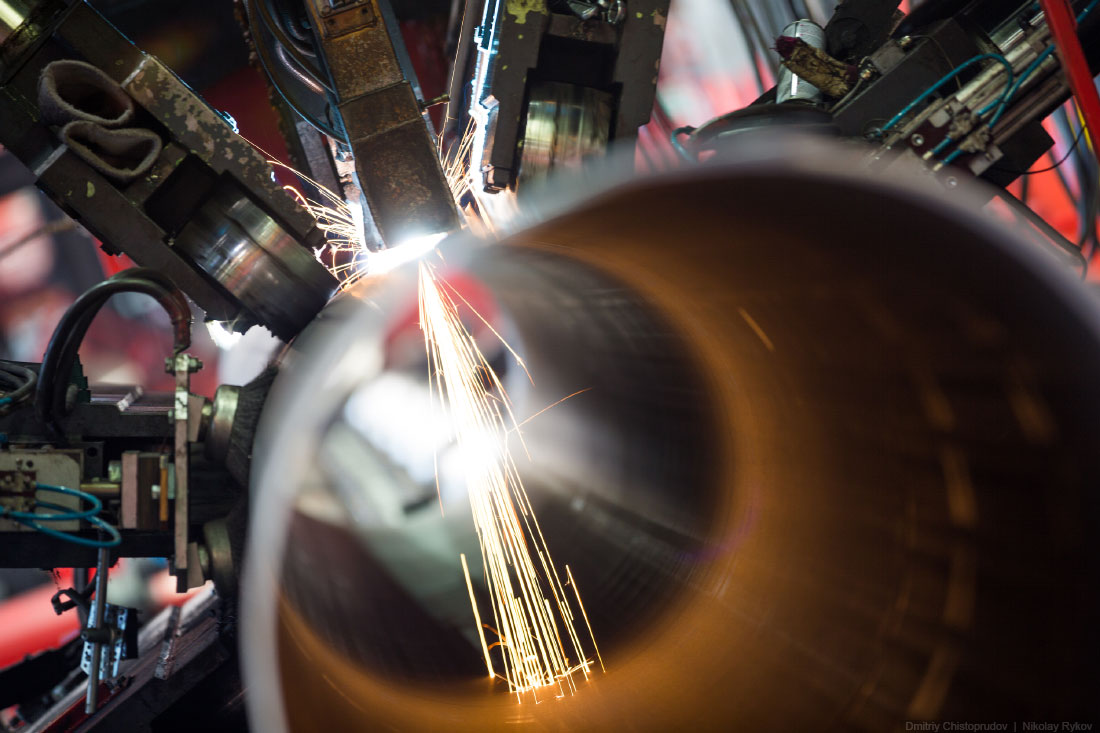 Высота 239. Трубоэлектросварочный цех Челябинского трубопрокатного завода