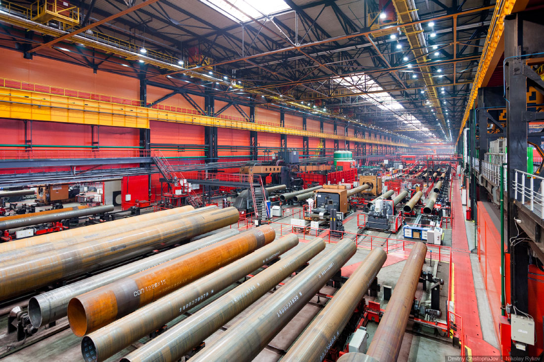 Высота 239. Трубоэлектросварочный цех Челябинского трубопрокатного завода