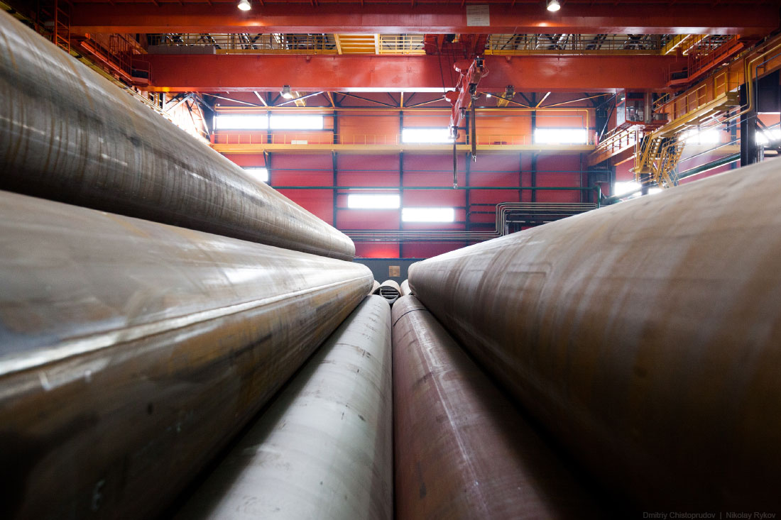 Высота 239. Трубоэлектросварочный цех Челябинского трубопрокатного завода