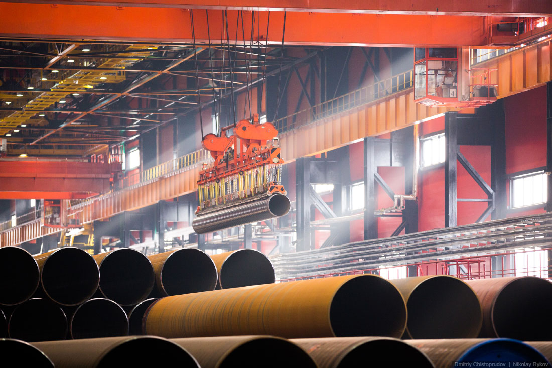 Высота 239. Трубоэлектросварочный цех Челябинского трубопрокатного завода