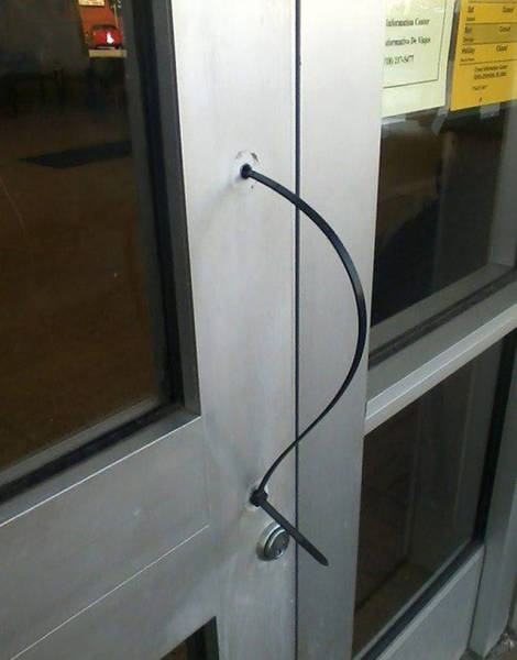 Смотрите, я все починил!