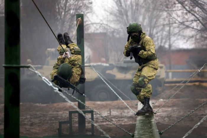 Знакомство с возрожденным нженерно-саперным штурмовым батальоном
