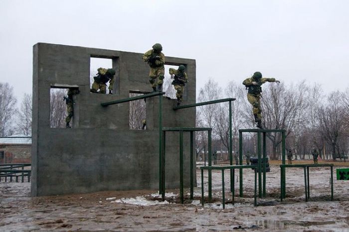 Знакомство с возрожденным нженерно-саперным штурмовым батальоном