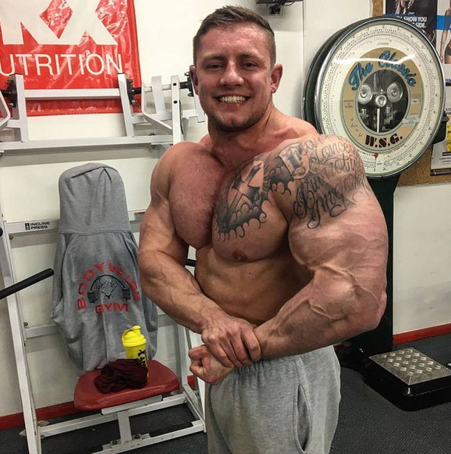 Впечатляющая трансформация британского культуриста