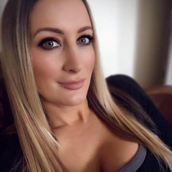 Модельера женской одежды завалили непристойными предложениями