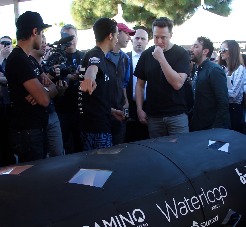 Невероятное о Space X Невероятное о Space X