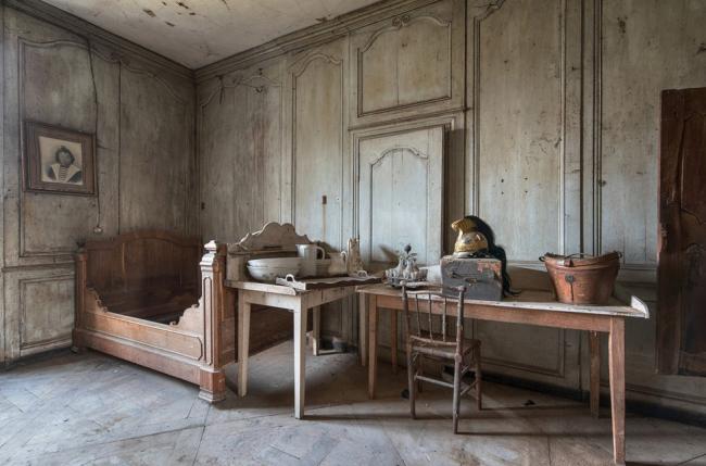 Прогулка по заброшенному дому во Франции