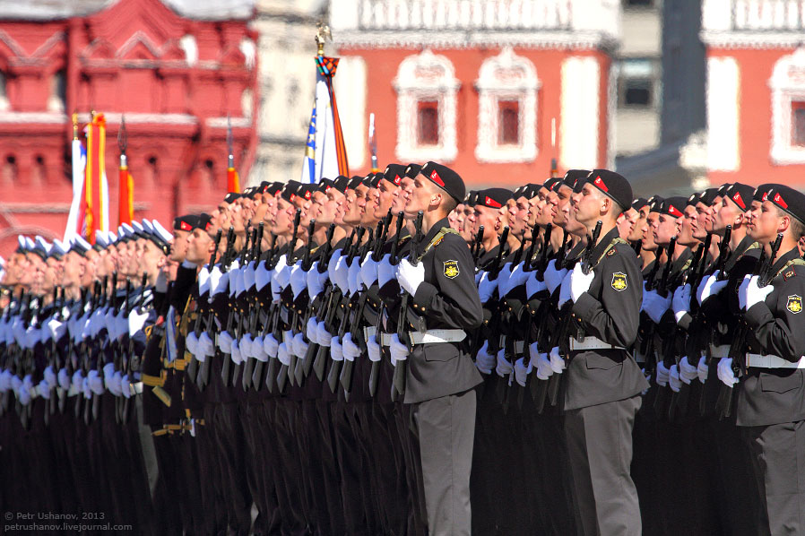 Парад Победы 2013