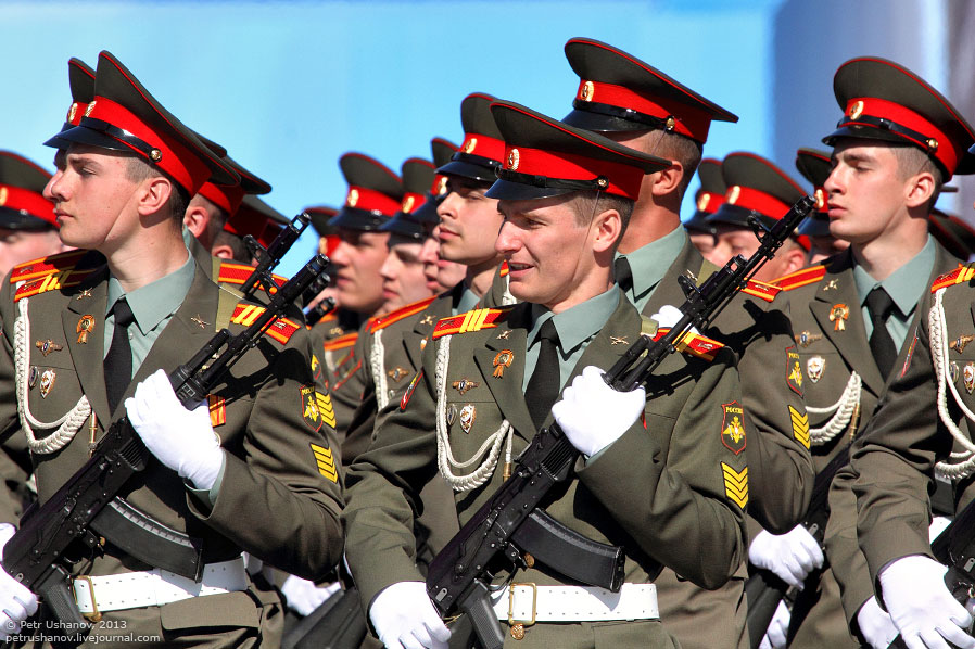 Парад Победы 2013