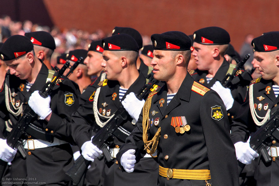 Парад Победы 2013