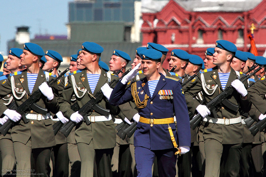 Парад Победы 2013