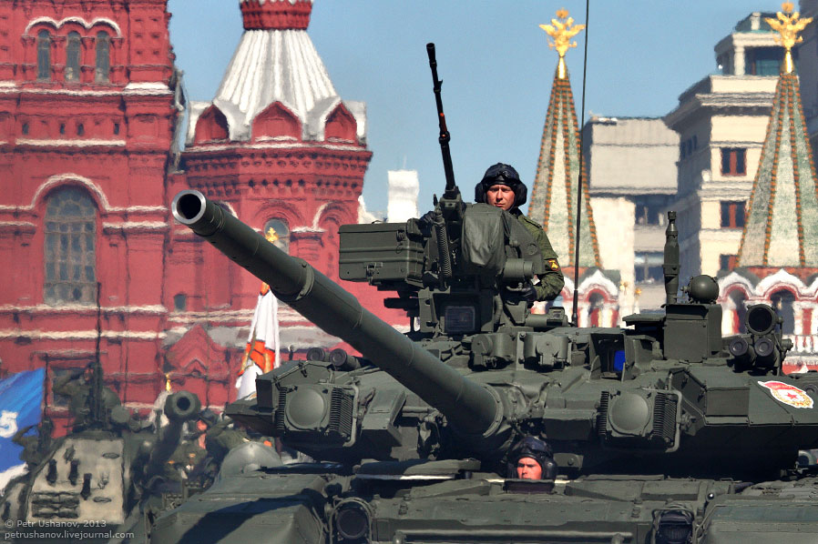 Парад Победы 2013