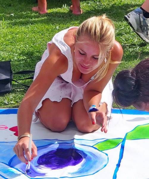 Забавные девушки