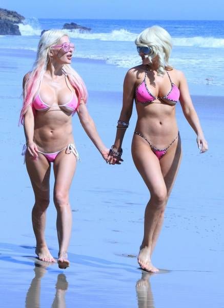 Забавные девушки