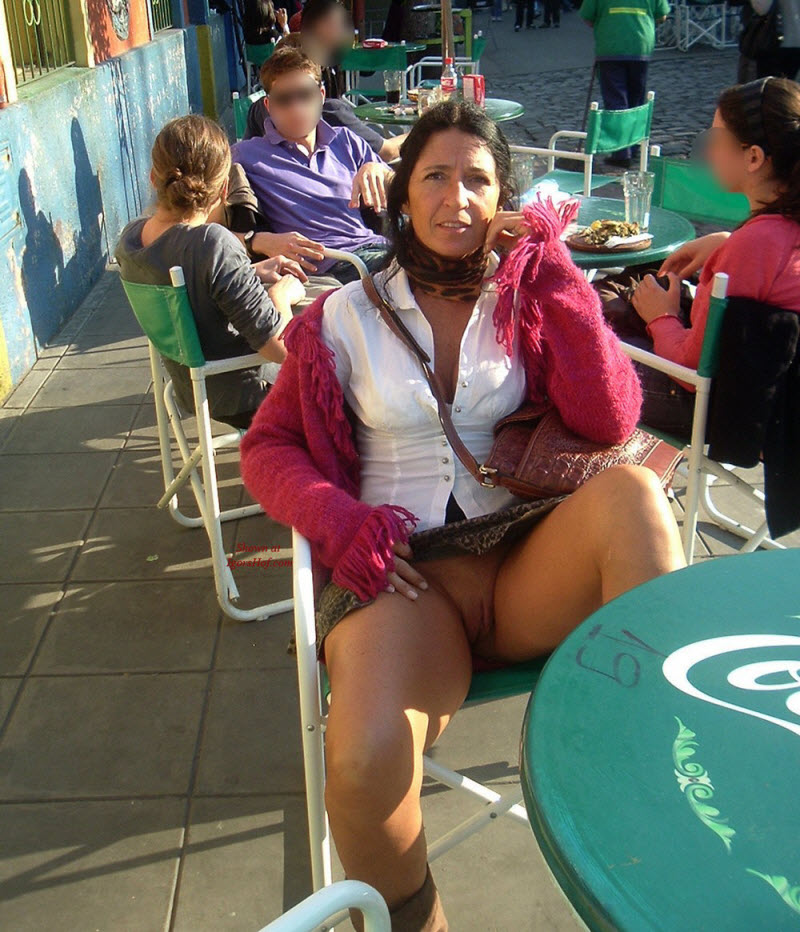 Счастливые трусов не надевают