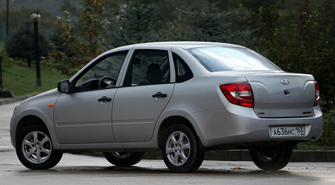 Самые дешевые автомобили (9 фото) Самые дешевые автомобили (9 фото)