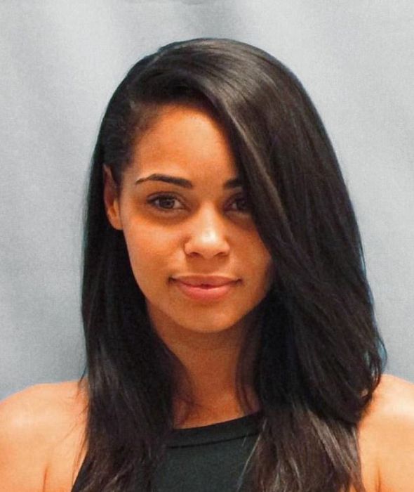 Магшоты симпатичных девушек