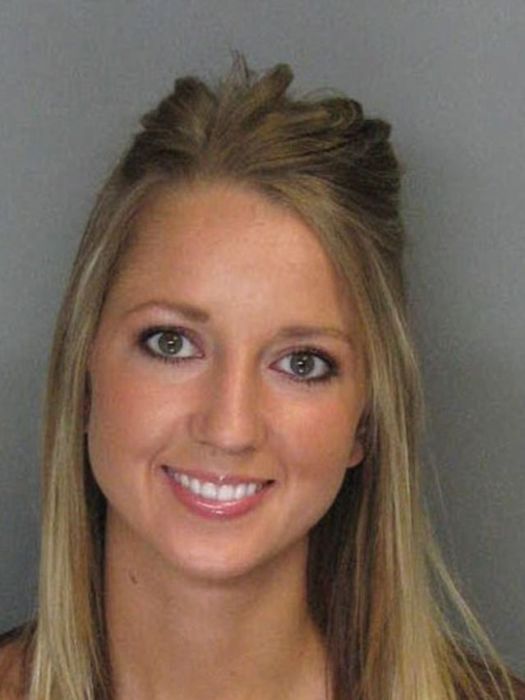 Магшоты симпатичных девушек