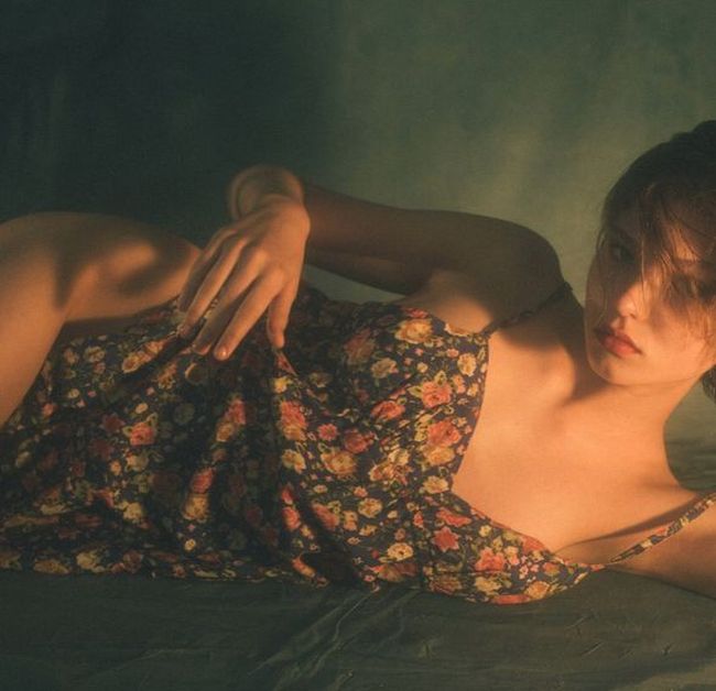 Алеся Кафельникова в смелой фотосессии