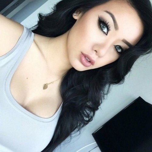 Сексуальные селфи девушек