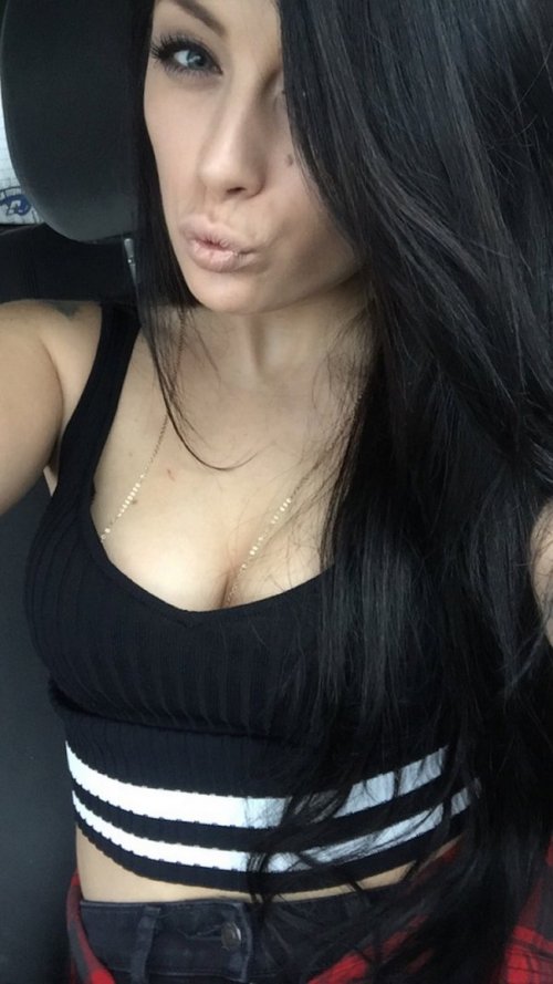 Сексуальные селфи девушек