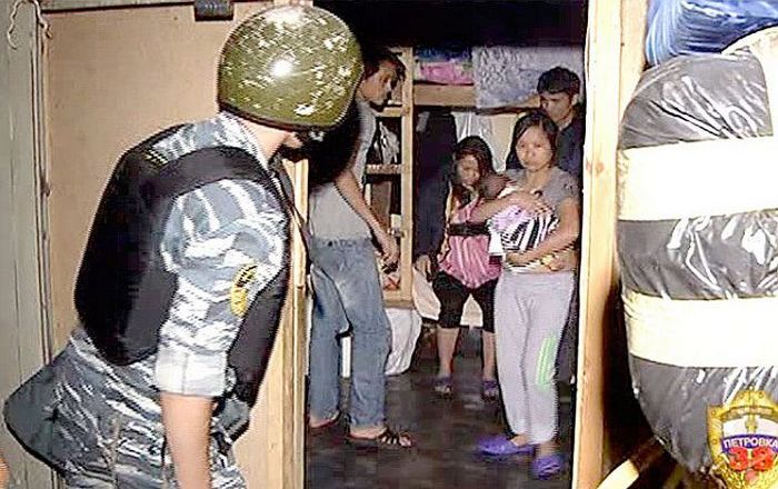 10 современных общин со всего мира, которые и сегодня живут под землёй