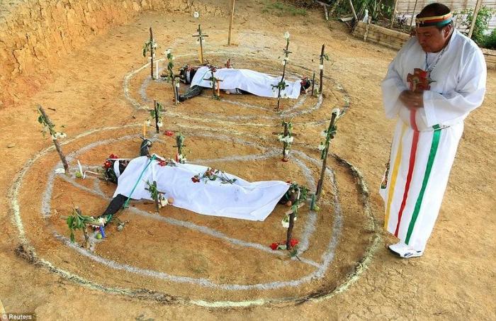 Как работает экзорцист (9 фото)