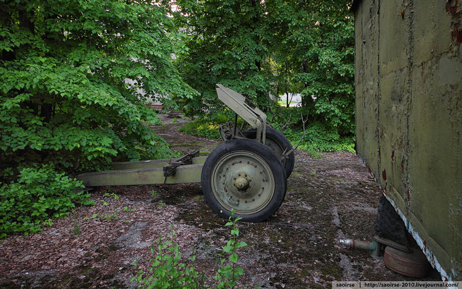 Пионерский лагерь с ретро-автомобилями Пионерский лагерь с ретро-автомобилями