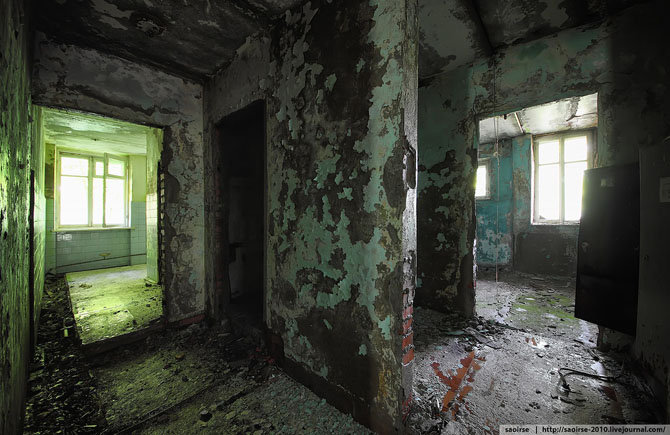 Пионерский лагерь с ретро-автомобилями Пионерский лагерь с ретро-автомобилями