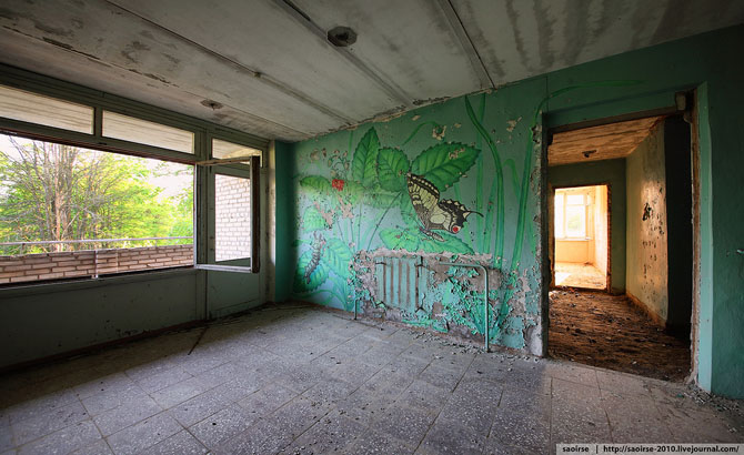 Пионерский лагерь с ретро-автомобилями Пионерский лагерь с ретро-автомобилями