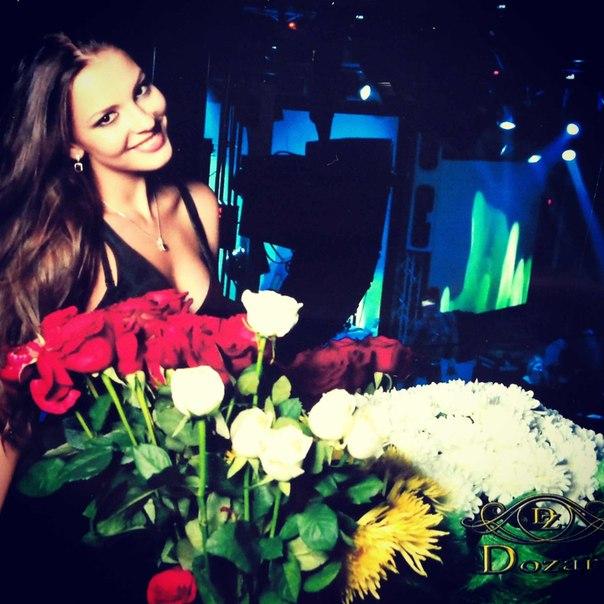 Красивые девушки из социальных сетей (80 фото)