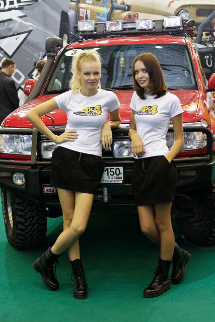 Девушки с "Игромира 2013"