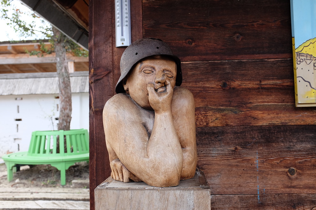 Деревня Эмира Кустурицы