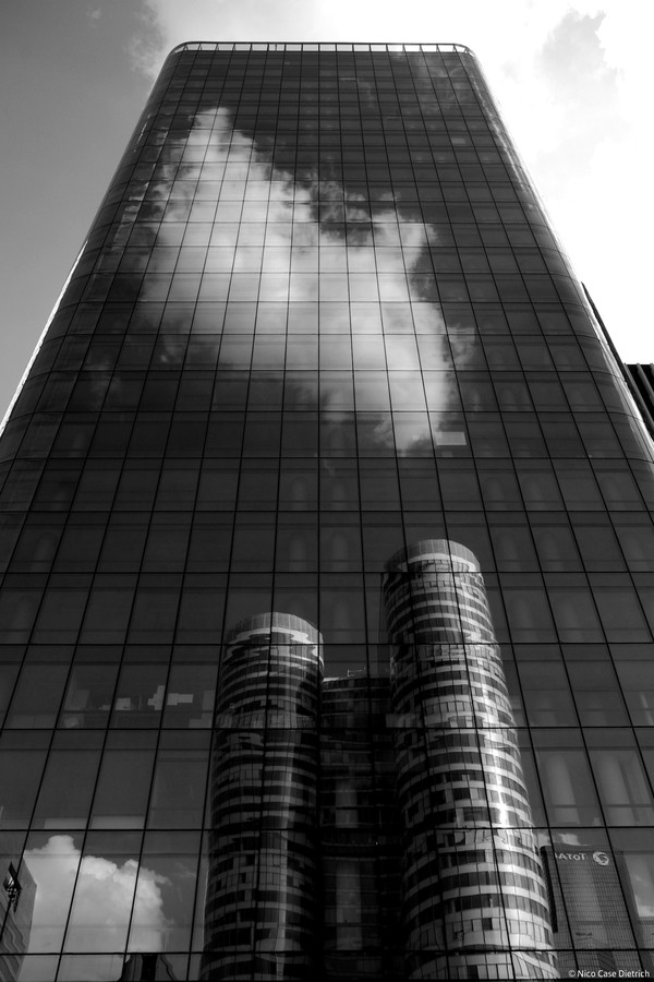 Иллюзии в фотографиях: кадры, на которые придётся посмотреть дважды (44 фото)